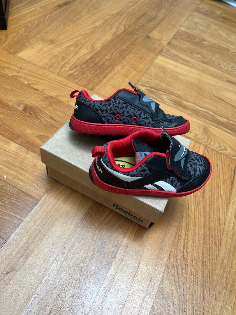 Reebok shoes under top 2