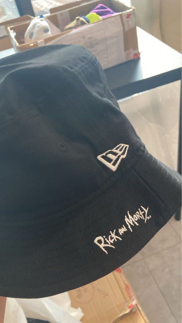 Rick And Morty New Era bucket hat, Men's Fashion, Watches