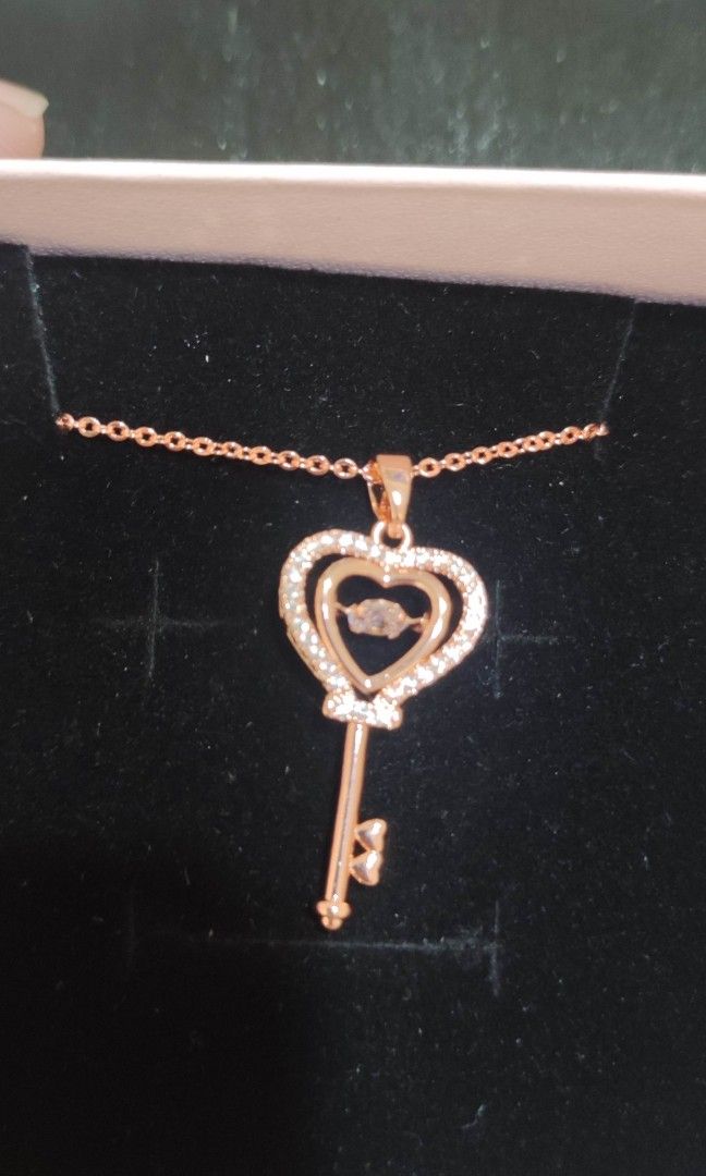 Gold key necklace with diamonds sale