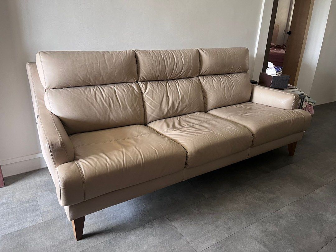 Scanteak leather outlet sofa
