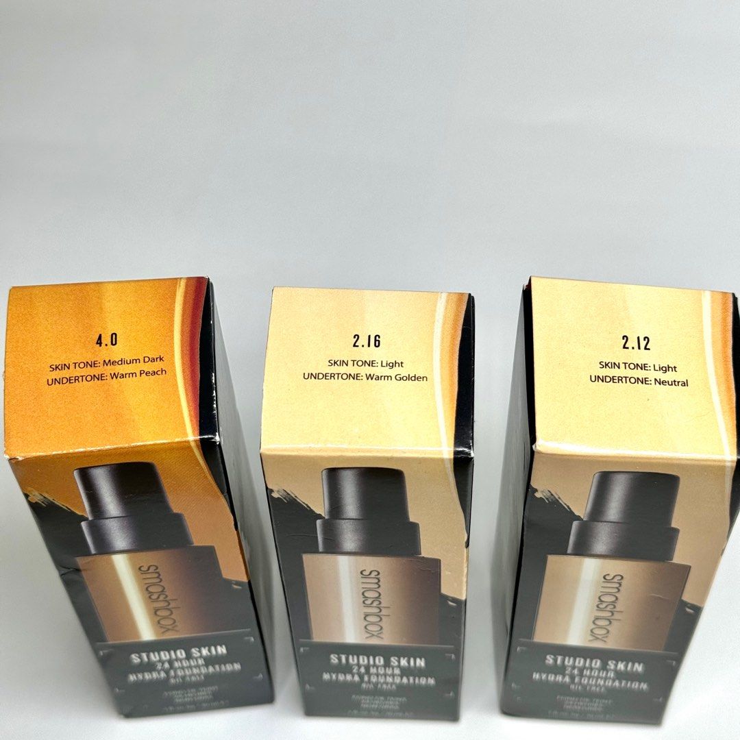 SMASHBOX Studio Skin 24 Hour Hydra Foundation (Category: Makeup) located in Santa Maria. Submitted by grave.ty (Listing ID 1282978625, Image 2). Description: Studio Skin 24 hour Hydra Foundation Full Size!! Available in 3 shades: 2.12 Light✔️AVAILABLE 2.16 Light ❌SOLD 4.0 Medium Dark❌SOLD Authentic 💯 Complete with box See photos for more details 💌Message for orders or offers Shipping via Flash Express ₱60-₱80 pesos shipping fee only .