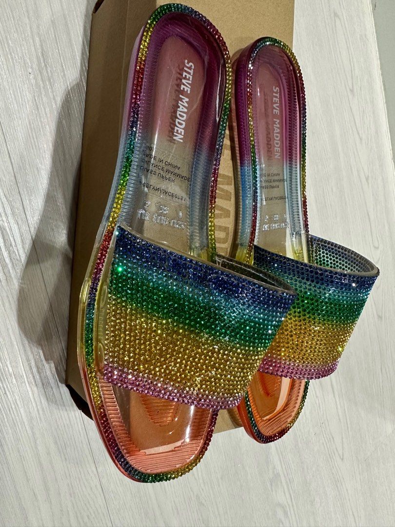 Steve madden rainbow 2025 slides