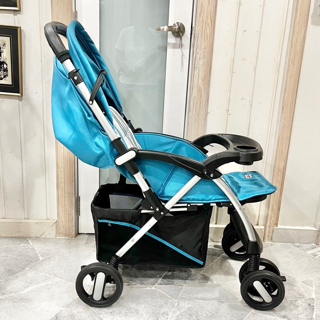 Dual facing sale stroller