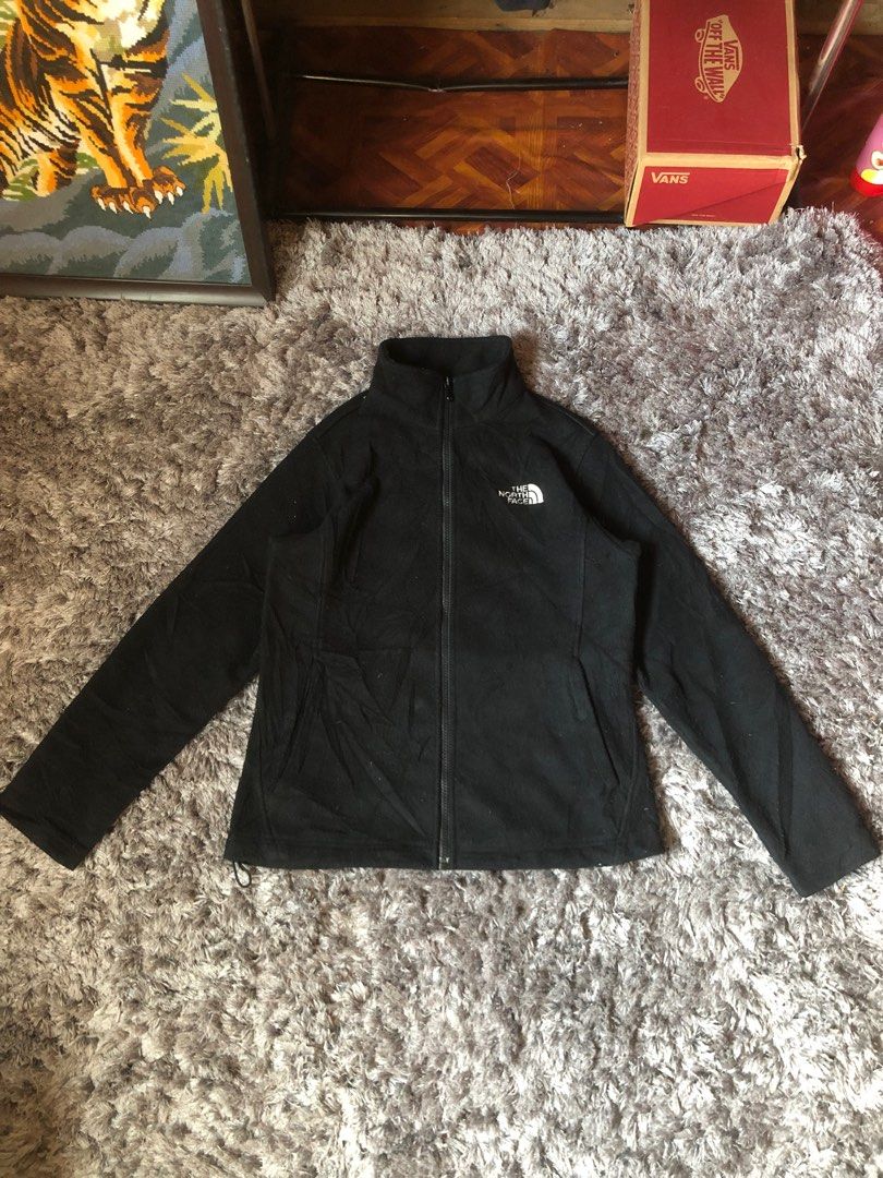 North face hot sale jacket fuzzy inside