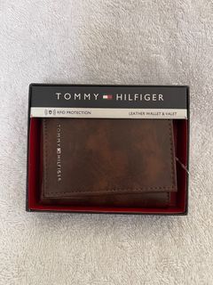 Tommy Hilfiger trifold wallet, authentic, LAST ONE AVAILABLE 