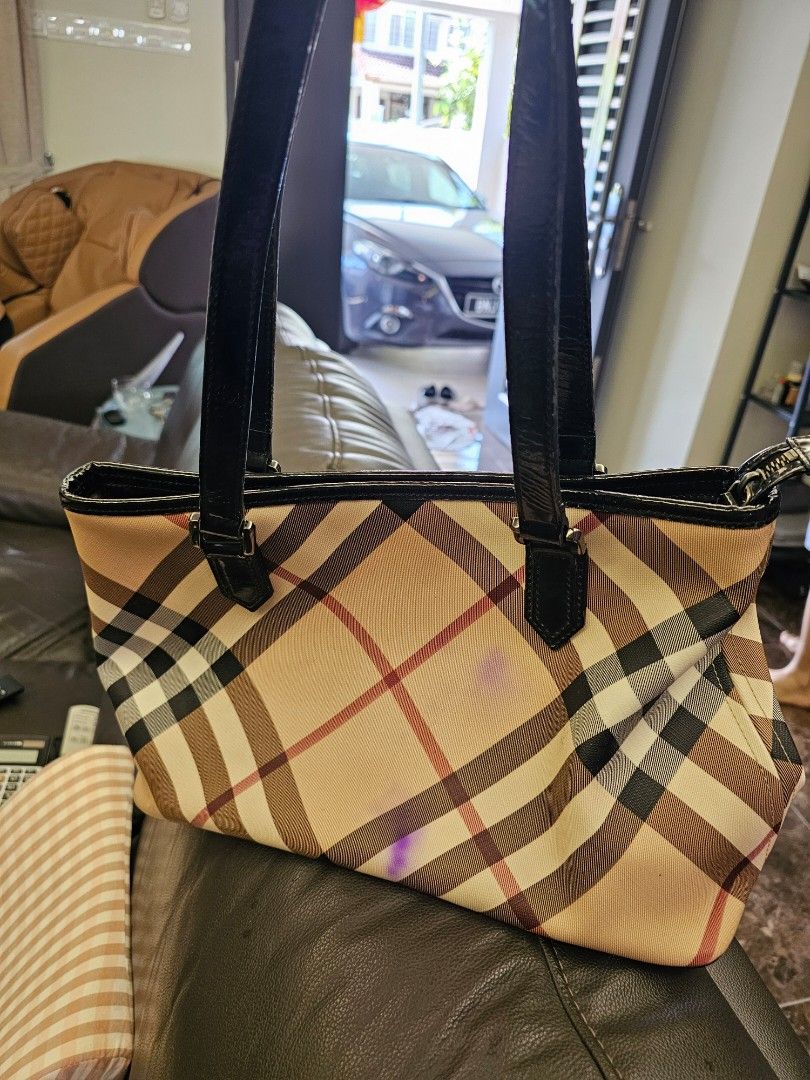 Used burberry online tote