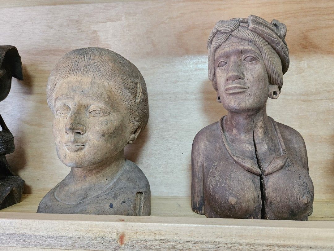 Vintage Imelda Marcos Wood Carving, Hobbies & Toys, Memorabilia