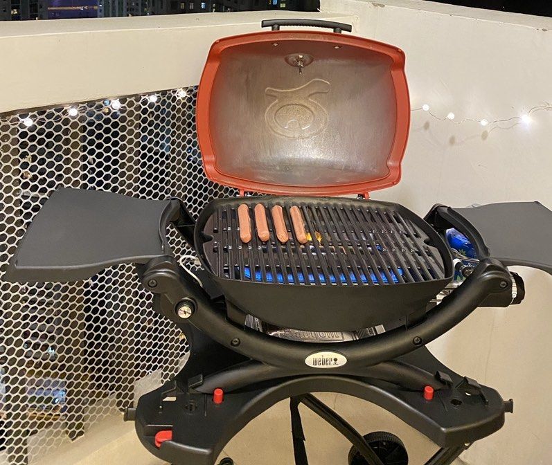 Weber Q1250 Gas Grill (Camping gas), 傢俬＆家居, 戶外家具- Carousell