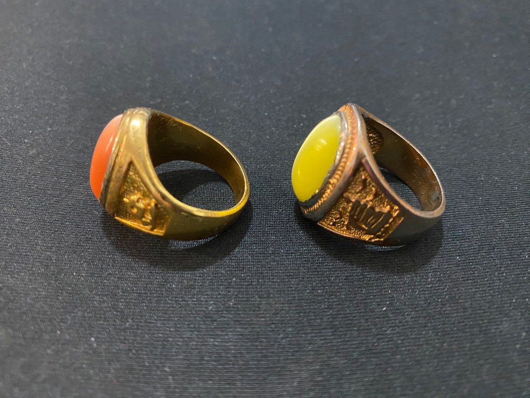 Used sapphire hotsell rings for sale