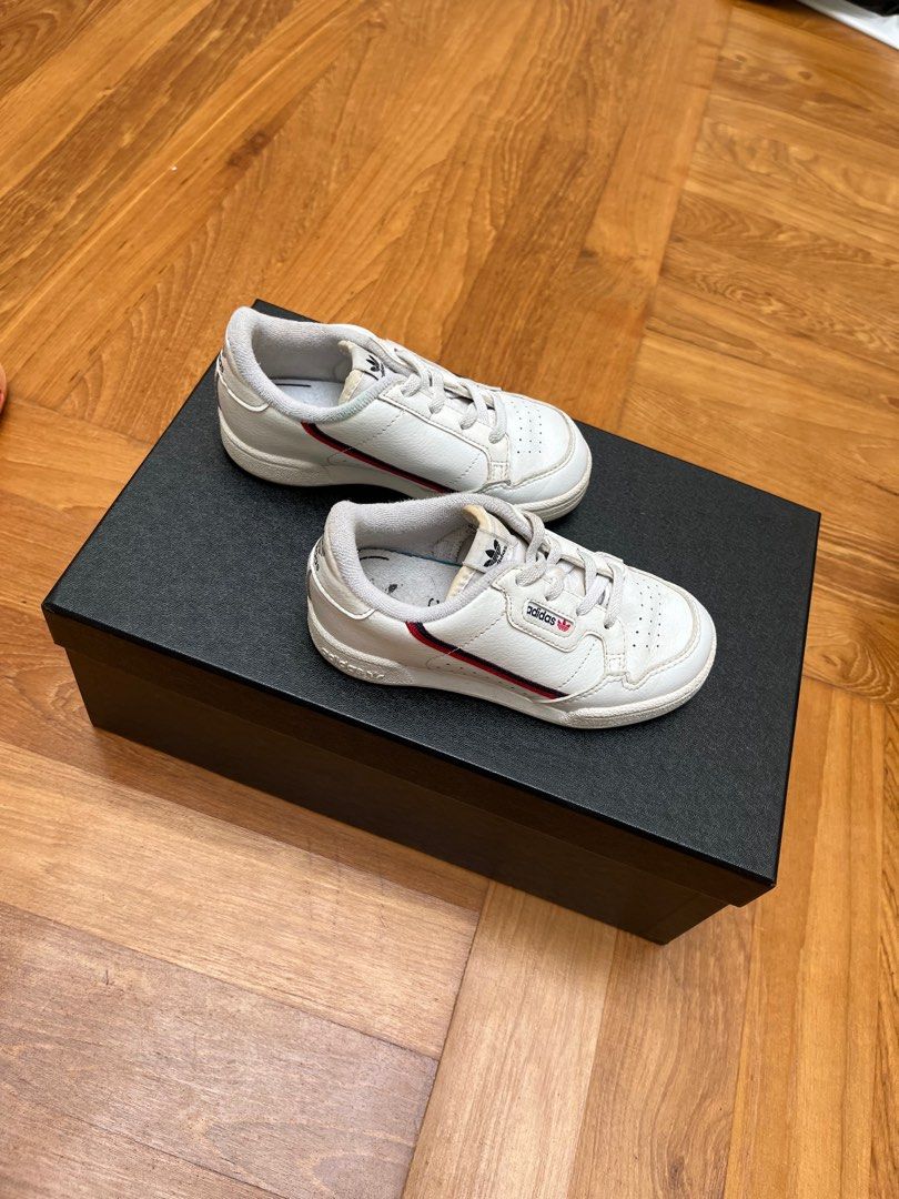 White leather kids shoes top