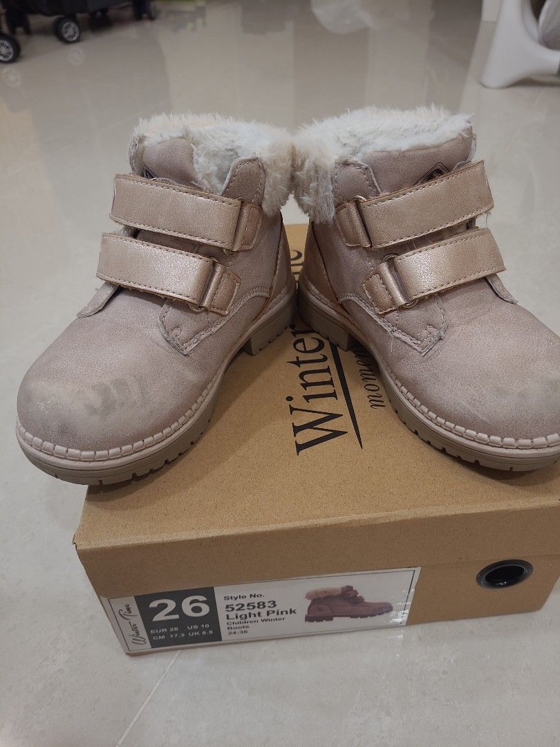 Girl hot sale in boots