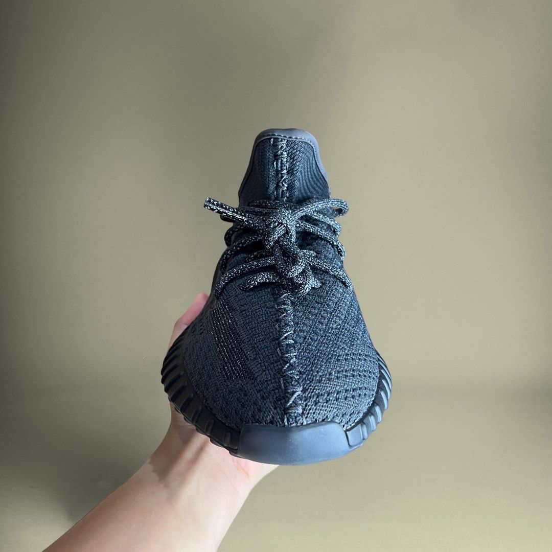 YEEZY 350 BLACK STATIC 8.5US Men s Fashion Footwear Sneakers on