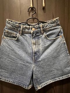 (Category: ) located in . Submitted by yoursforless2 (Listing ID 1282971737, Image 1). Description: .