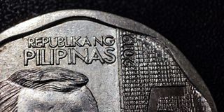 5 pesos coin 2019
