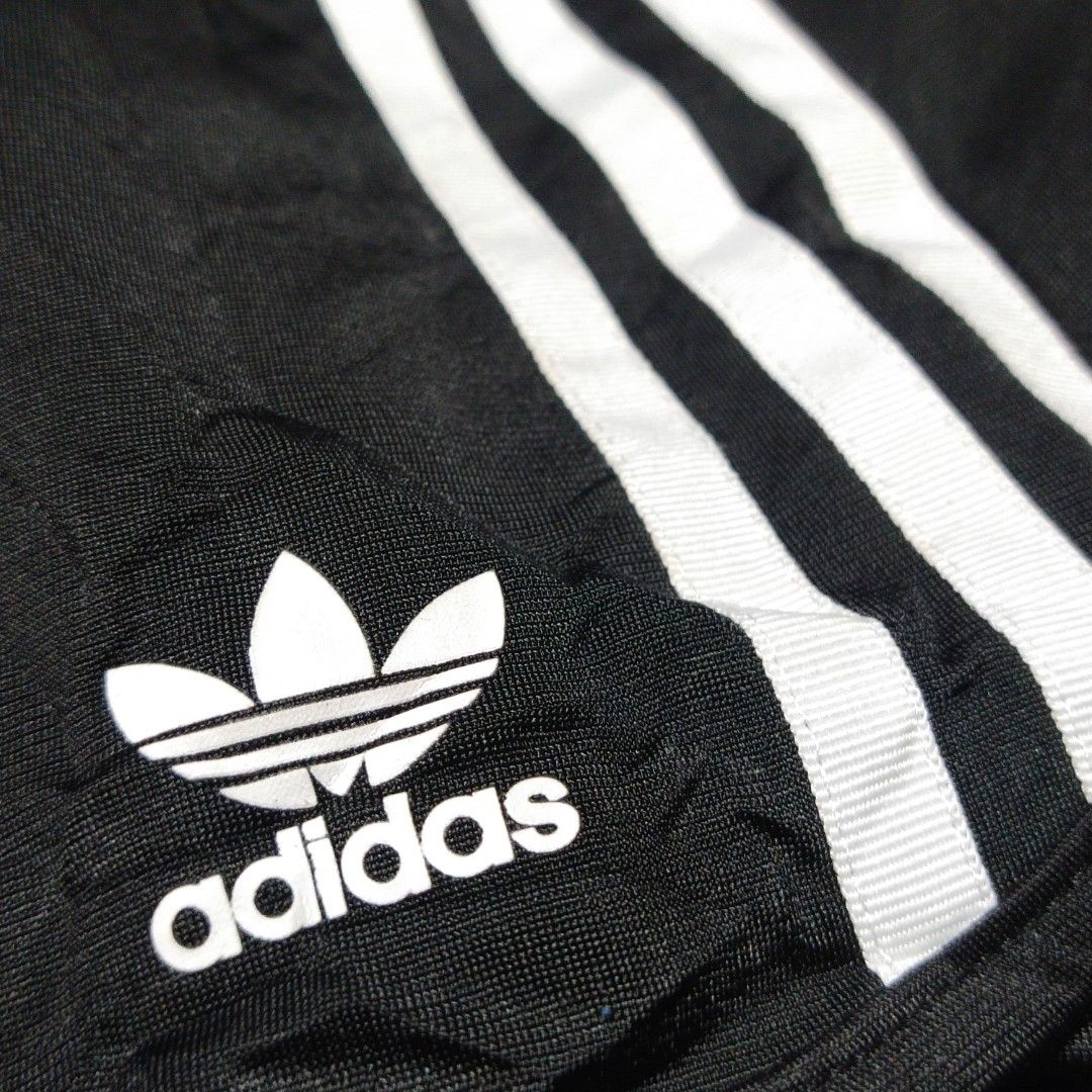 Adidas 3 lines on sale logo
