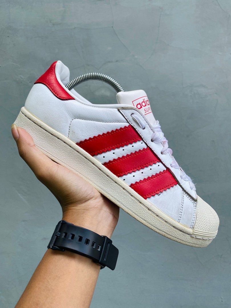Adidas Superstar, Fesyen Pria, Sepatu , Sneakers di Carousell