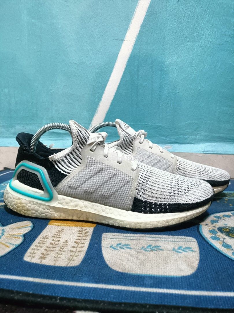 Ultraboost 19 white top teal