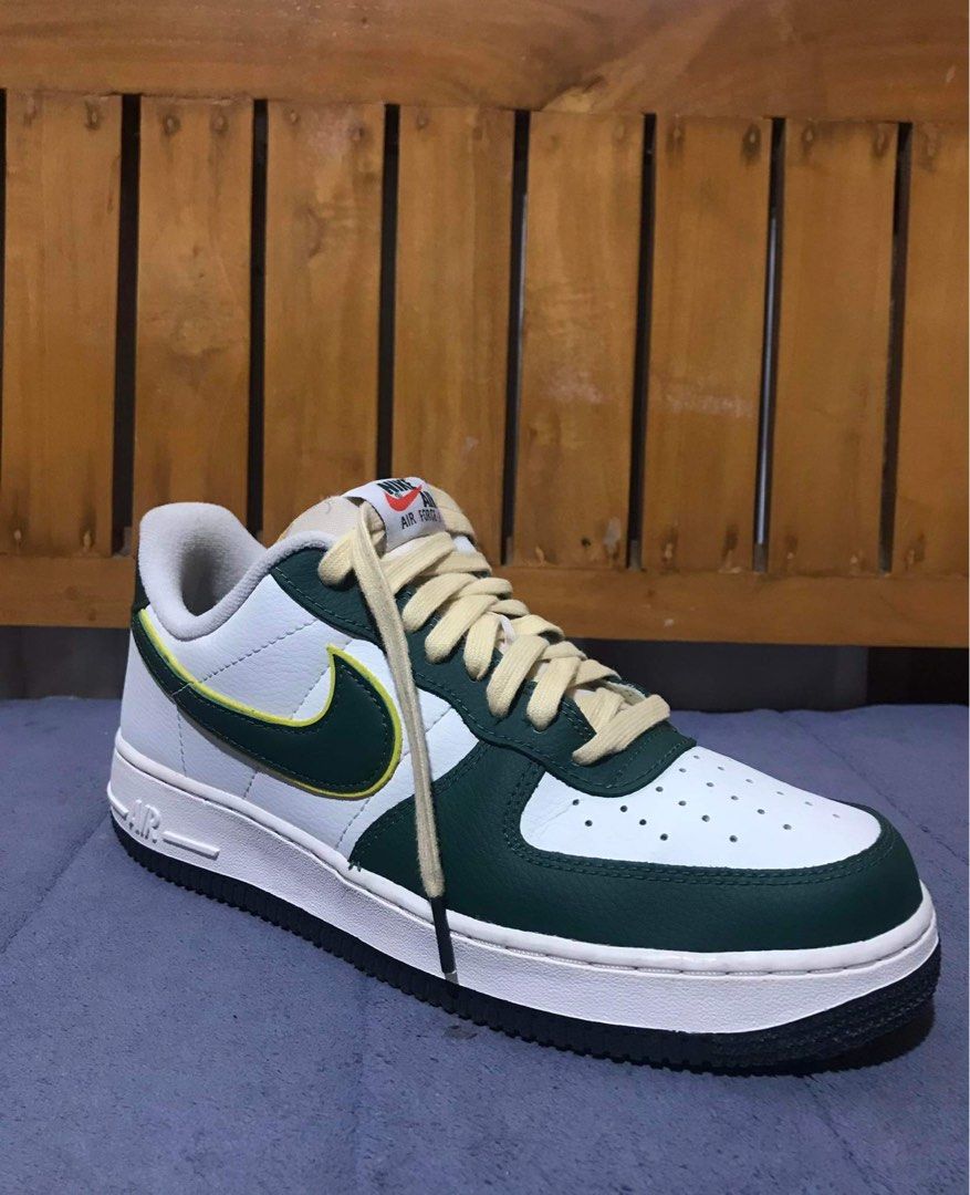Air Force 1 Low Sail/Noble Green (Category: Sneakers) located in Batac City. Submitted by danielleqmd (Listing ID 1283158724, Image 2). Description: US Size 7.5. No box. Bought Dec 2022 Rarely used. Some creasing on the toe box. Great condition - like new. Bought from Nike-High Street.