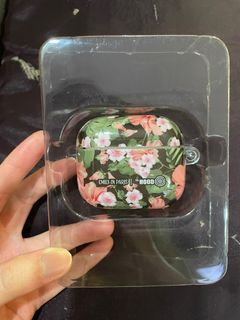 (Category: ) located in . Submitted by alextannstore (Listing ID 1283147683, Image 1). Description: .