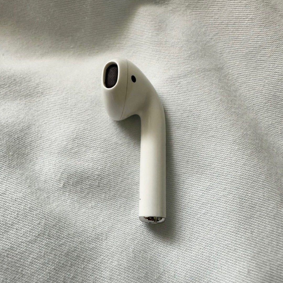 Apple Airpods 左耳L 耳筒, 音響器材, 耳機- Carousell