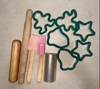 Assorted baking tools