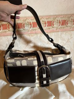 (Kategori: ) berada di . Dikirim oleh time_wrap (ID iklan 1283136976, Gambar 1). Deskripsi: .