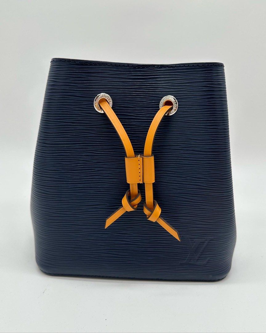 Authentic Neonoe BB (Category: Luxury Bags & Wallets) located in Manila. Submitted by az.purse (Listing ID 1283227607, Image 2). Description: 9/10 condition Comes with box, dustbag strap and entrupy certificate.