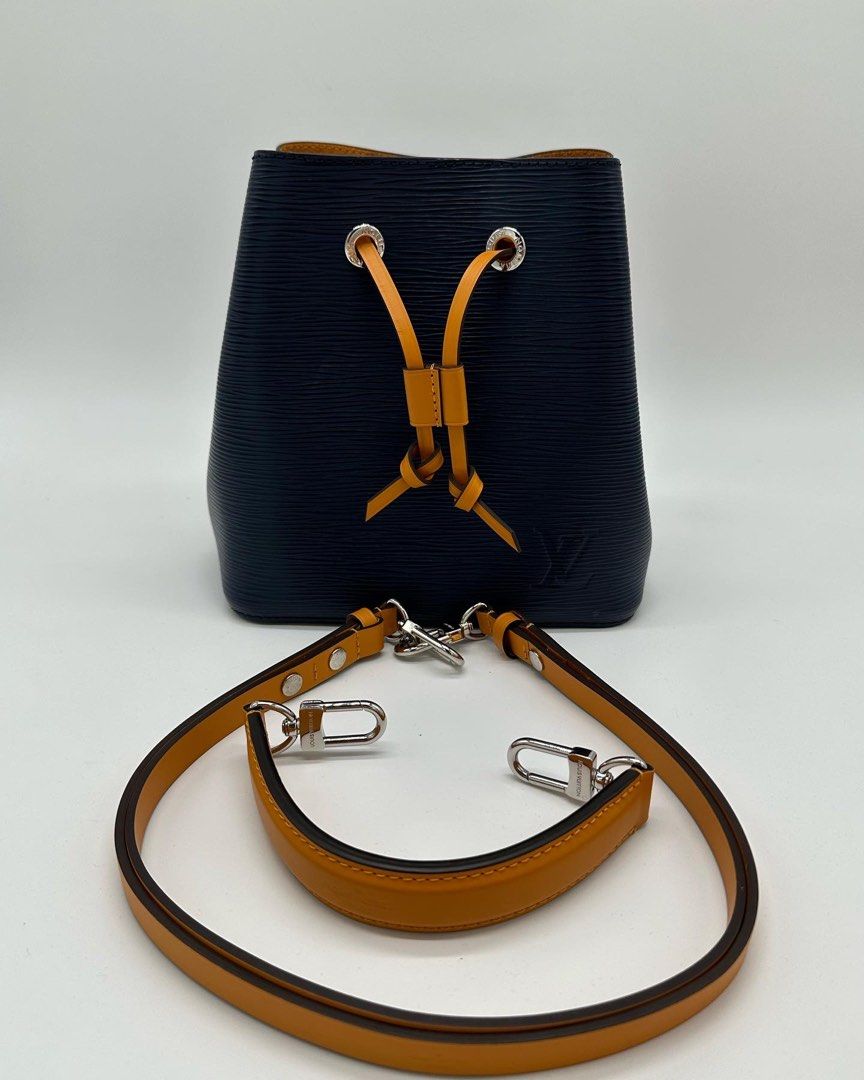 Authentic Neonoe BB (Category: Luxury Bags & Wallets) located in Manila. Submitted by az.purse (Listing ID 1283227607, Image 1). Description: 9/10 condition Comes with box, dustbag strap and entrupy certificate.