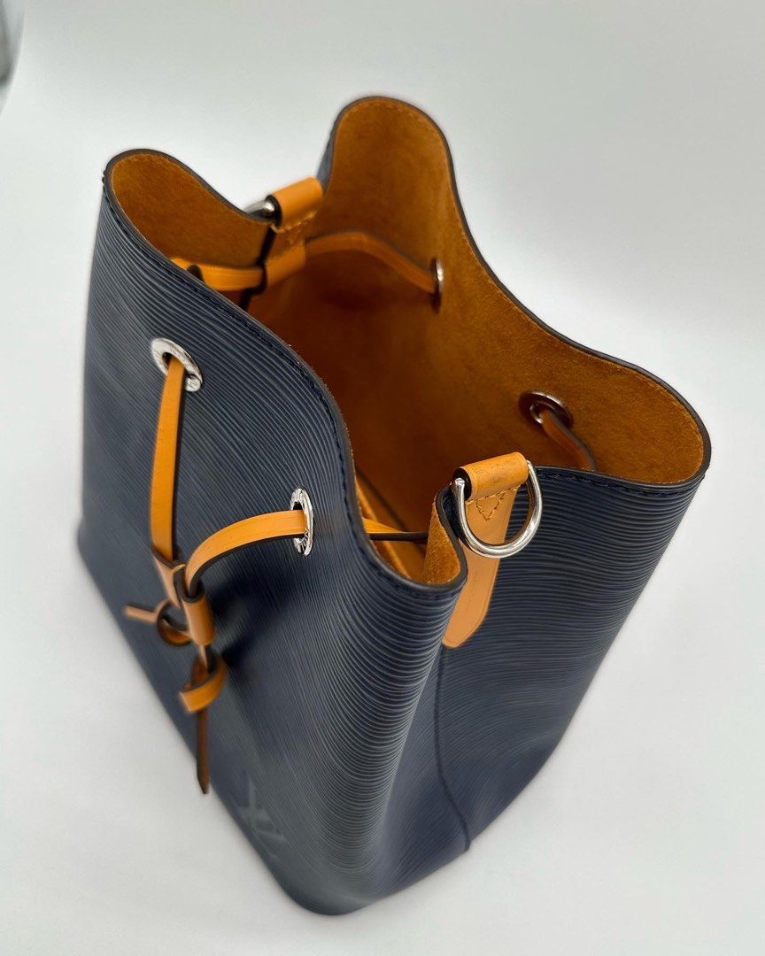 Authentic Neonoe BB (Category: Luxury Bags & Wallets) located in Manila. Submitted by az.purse (Listing ID 1283227607, Image 3). Description: 9/10 condition Comes with box, dustbag strap and entrupy certificate.