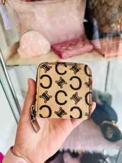 (Category: ) located in . Submitted by lovebags.ph (Listing ID 1283195581, Image 1). Description: .