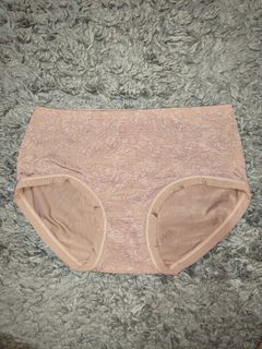 (Category: ) located in . Submitted by bambi_29 (Listing ID 1283293803, Image 1). Description: .