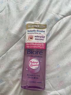 (Category: ) located in . Submitted by bubbles.thrift (Listing ID 1283173439, Image 1). Description: .