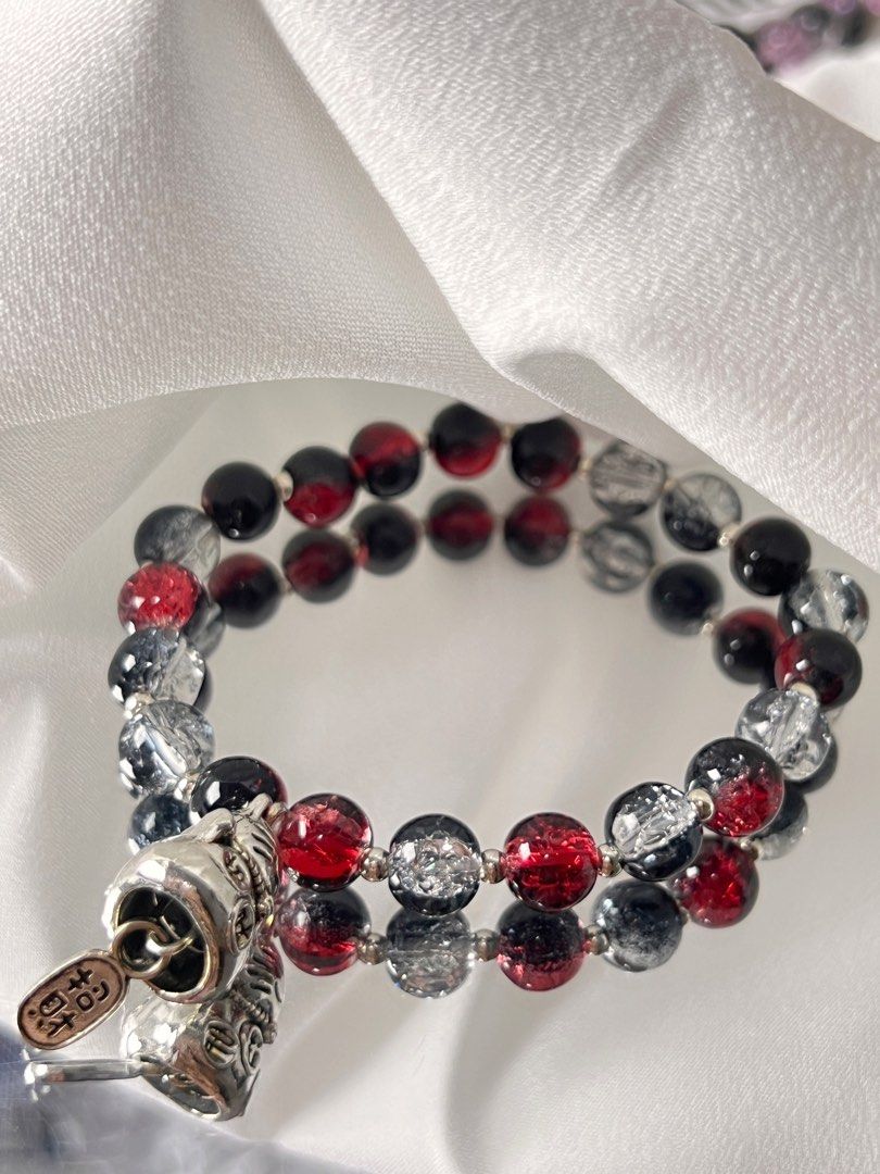 Red glass sales bead bracelet