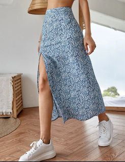 (Category: ) located in . Submitted by sharms_wardrobe (Listing ID 1283297284, Image 1). Description: .