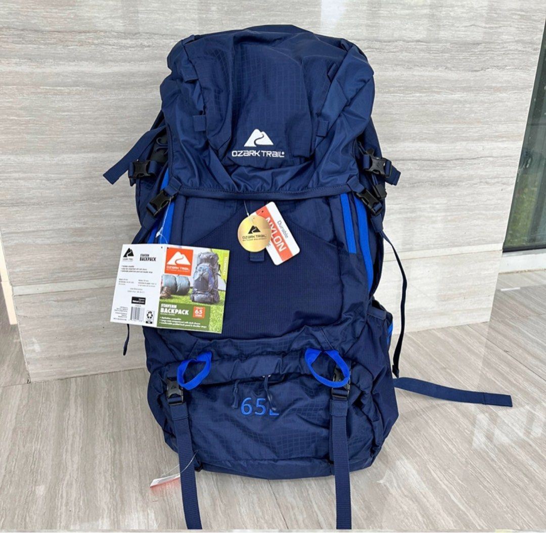 Bnwt hiking backpack Men s Fashion Bags Backpacks on Carousell