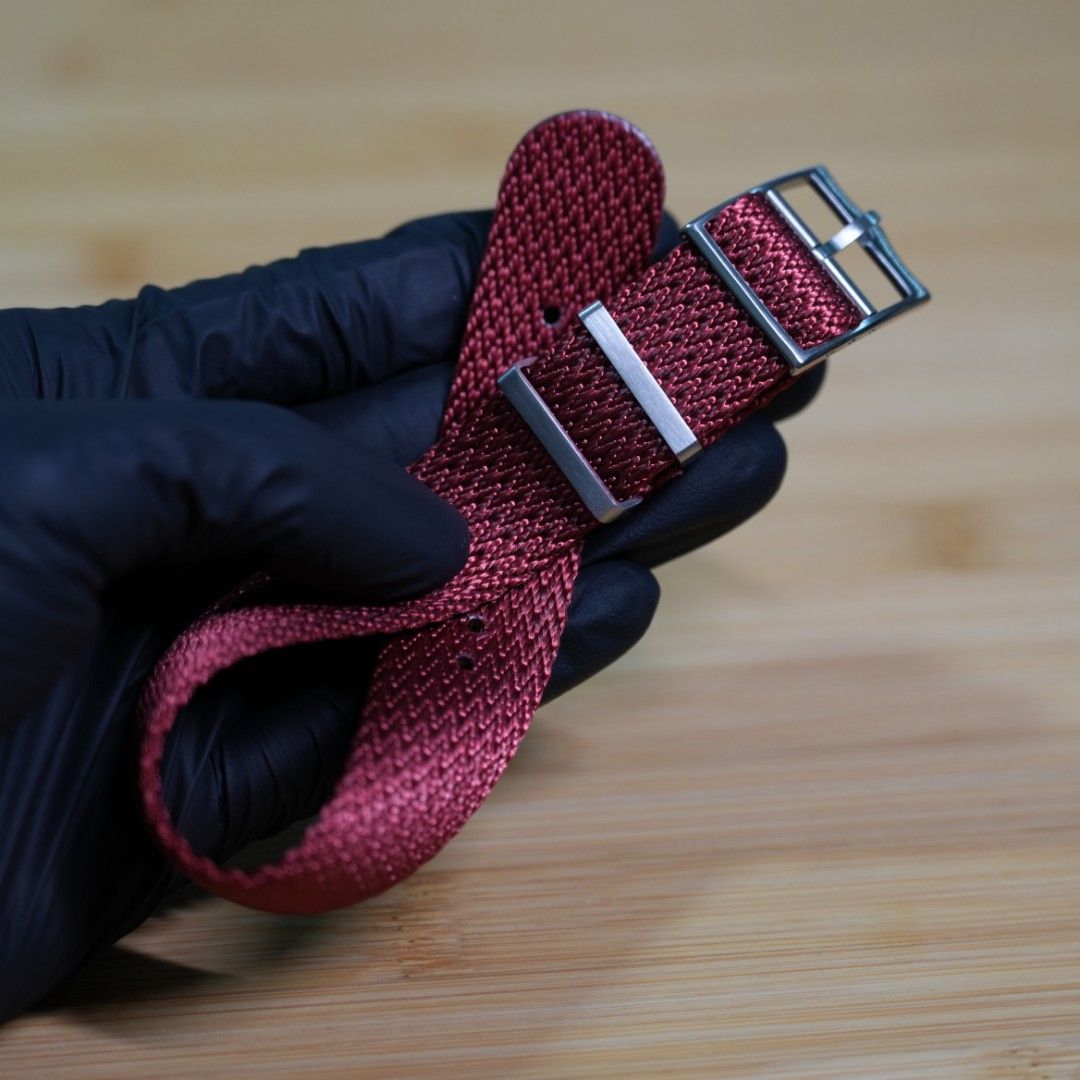 Maroon nato strap online