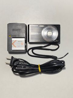 Sony CyberShot DSC-P100 5.1MP 3x Digital Camera - Silver