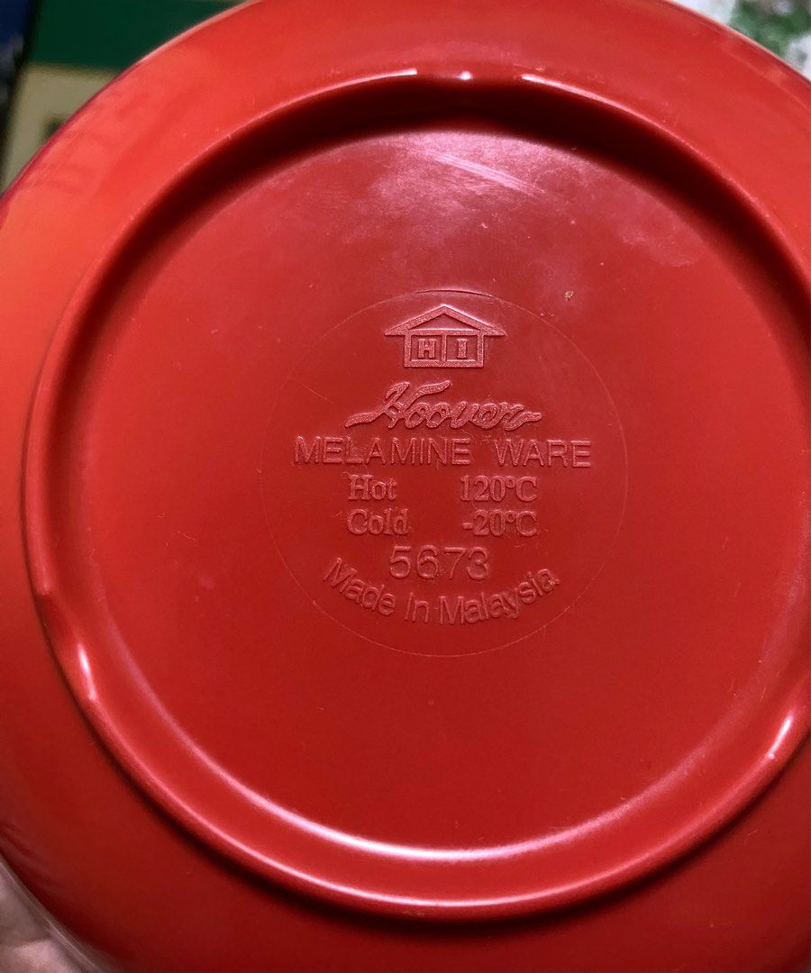 Dinnerware (Category: Dinnerware & Cutlery) located in Singapore. Submitted by a_zimm (Listing ID 1283174337, Image 3). Description: Plastic dinnerware. Brand new, never used before..
