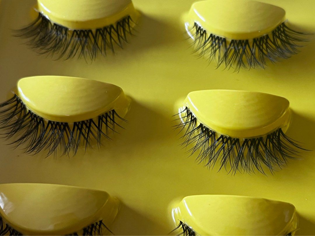 False lashes (Category: Makeup) located in Singapore. Submitted by pinkonly_ (Listing ID 1283200465, Image 4). Description: $4inclusive of postage .