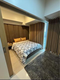 For Rent 1 bedroom in Uptown Parksuites BGC fully furnished unit