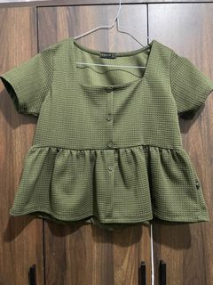 (Category: ) located in . Submitted by prelovedclutter.ilo (Listing ID 1283240891, Image 1). Description: .