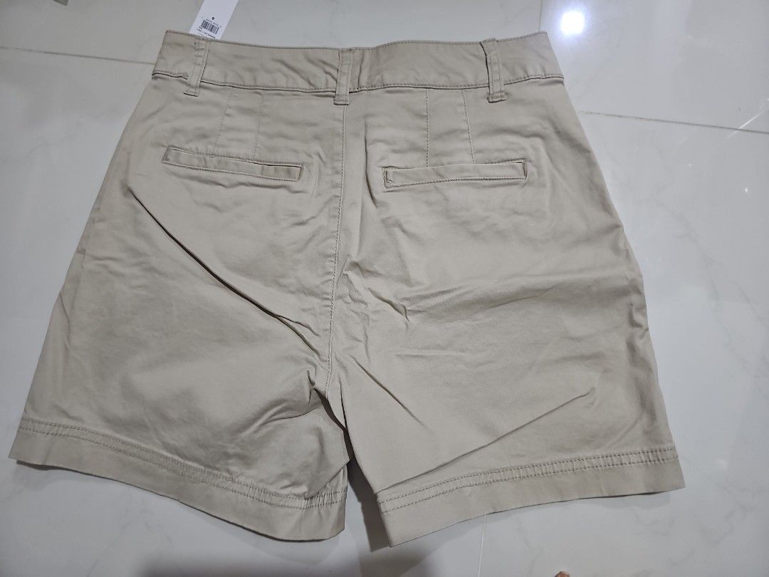 Gap girlfriend discount khaki shorts