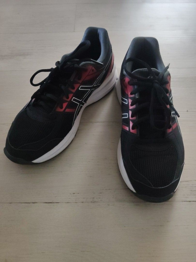 Asics shoes store near me quiz