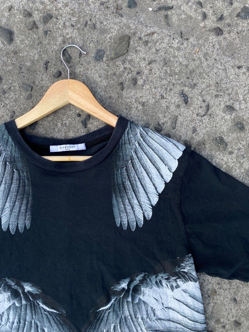 Givenchy wings hotsell t shirt