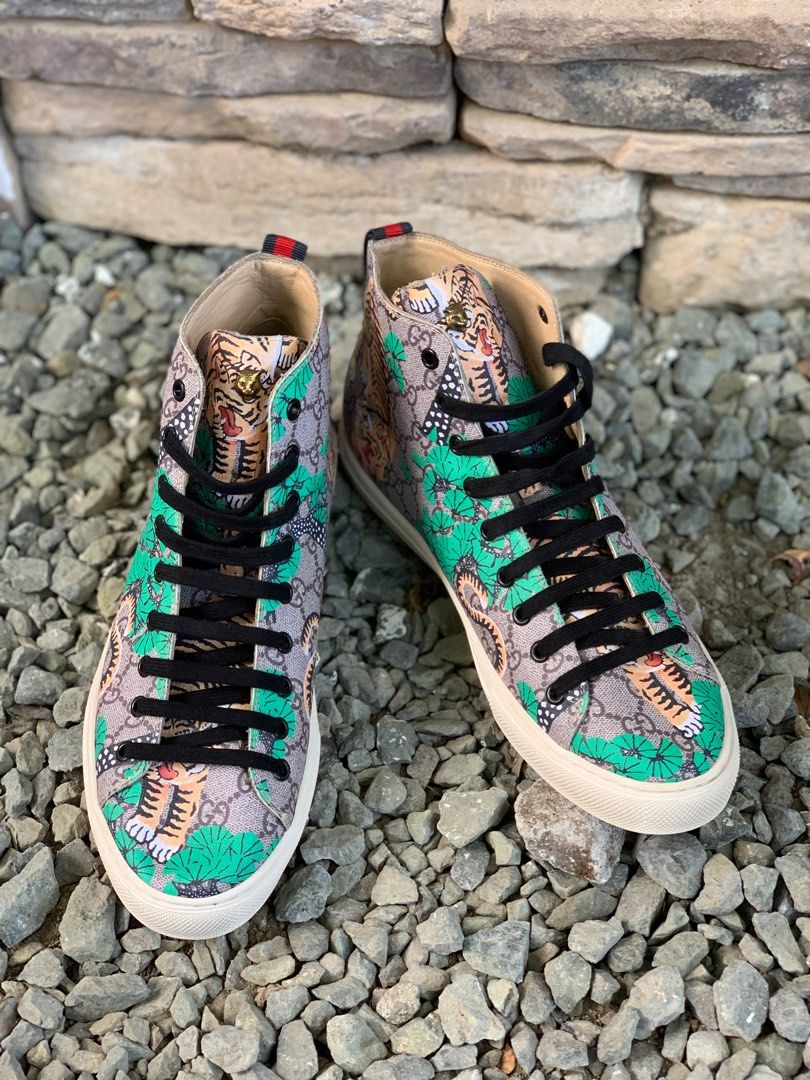 Gucci bengal tiger gg supreme Men s Fashion Footwear Sneakers