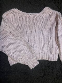 (Category: ) located in . Submitted by ayuscloset (Listing ID 1283129214, Image 1). Description: .