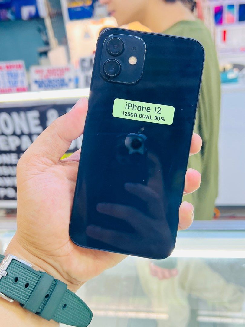 iPhone 12 128GB 90BH Openline Dualsim 99%smooth No issues (Category: iPhone 12 Series) located in San Juan City. Submitted by saabangadgetshop (Listing ID 1283155845, Image 2). Description: Onhand | Pre-owned iPhone 12 Black 128GB OPENLINE DUALSIM HK VARIANT Battery Health 90% NO HIDDEN ISSUES NO HISTORY OF REPAIR 99%Smooth TEST TO SAWA RESET ALL YOU WANT NOT REFURBISHED AUTHENTIC PHONE ALL WORKING 🆓Freebies ✅20w adaptor w/cable ✅Case ✅Tempered 