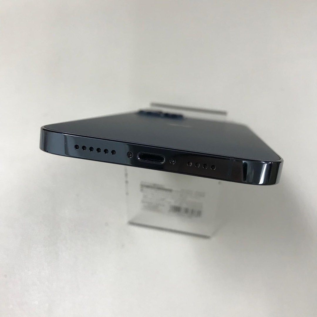 iPhone 12Promax 512gb (Category: iPhone 12 Series) located in Manila. Submitted by TekiCashGadgetsph (Listing ID 1283129135, Image 3). Description: (FU) Open-line, any sim working (worldwide) - Guaranteed original iPhone not fake/copy Complete accessories with box Secondhand Good as new not abused! Presentable •Original Lcd • no issue hidden issues • no apple id / iCloud id • Good batthealth • Good cam front/back • Good Performance • Good face id