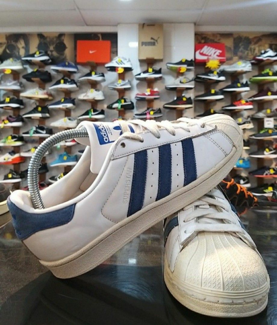 Kasut adida online