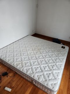 (Category: ) located in . Submitted by mark_sg (Listing ID 1283122673, Image 1). Description: .